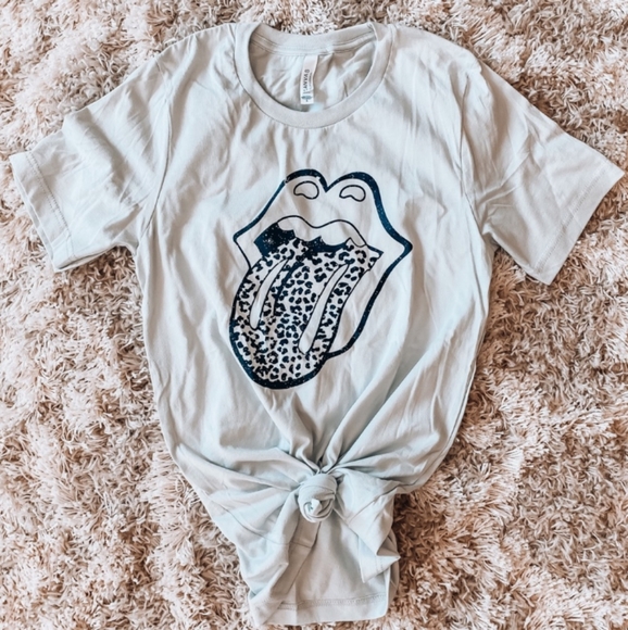 Tops - Gray Leopard Print Tongue Tee